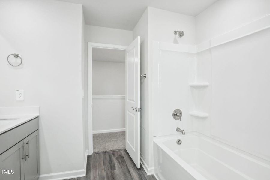 29-web-or-mls-Raleigh - River Glen - 290