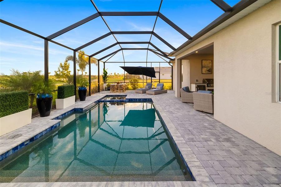 Exterior details and patio area of a home in , Lakewood Ranch (Image 40).