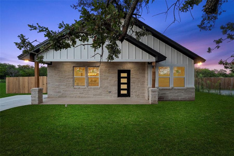 Front exterior of a new home in , Waco, TX, highlighting curb appeal (Image 21).