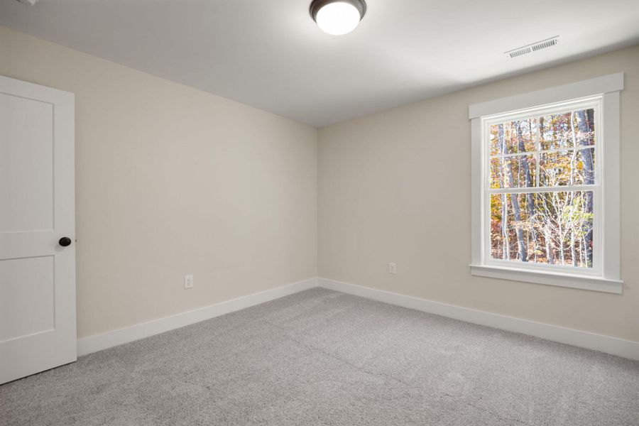Spacious, unfurnished interior of a new home in Harbor Crossing, Greensboro (Image 33).