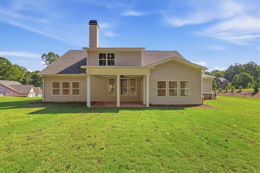 Exterior details and patio area of a home in Bradley Gin, Monroe (Image 4).