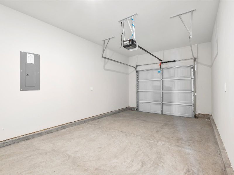 Spacious, unfurnished interior of a new home in Valentine Townes, Greer (Image 13).