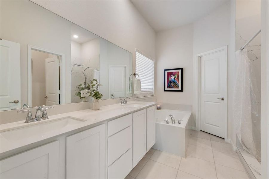 Furnished interior view inside a new home in , Aubrey (Image 29).