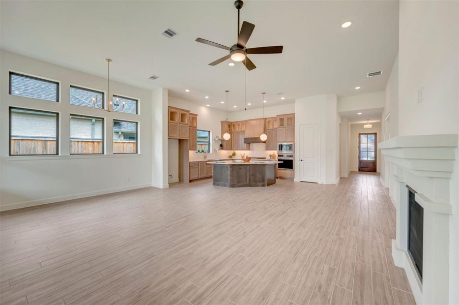 Spacious, unfurnished interior of a new home in Kresston - Enclave Collection, Montgomery (Image 35). Spacious, unfurnished interior of a new home in Kresston - Enclave Collection, Montgomery (Image 35).