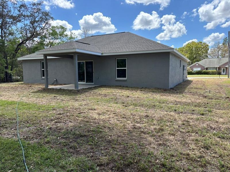Exterior details and patio area of a home in , Dunnellon (Image 4). Exterior details and patio area of a home in , Dunnellon (Image 4).