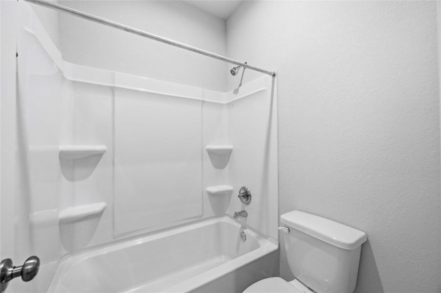Furnished interior view inside a new home in Lago Mar  50'  &  55', Texas City (Image 12).