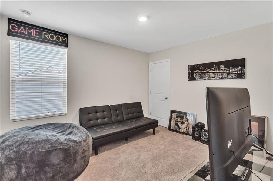 Furnished interior view inside a new home in Bentwater, Hoschton (Image 6).