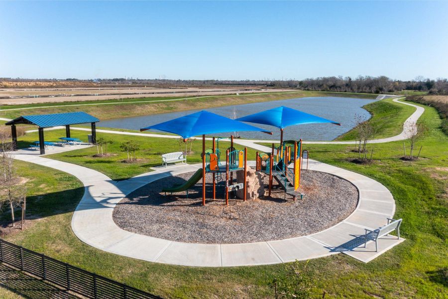 Community amenities in Bay Creek, Baytown (Image 30).