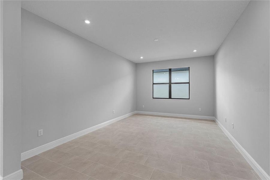 Spacious, unfurnished interior of a new home in Woodland Preserve, Parrish (Image 19). Spacious, unfurnished interior of a new home in Woodland Preserve, Parrish (Image 19).