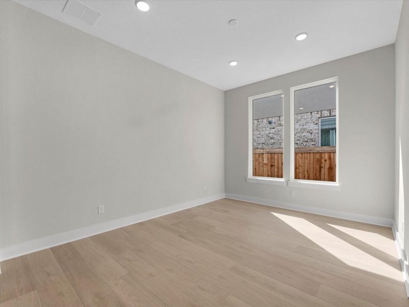 Spacious, unfurnished interior of a new home in Dunham Pointe 60′, Cypress (Image 14).