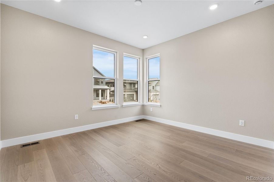 Spacious, unfurnished interior of a new home in Legends at Lyric, Lone Tree (Image 25). Spacious, unfurnished interior of a new home in Legends at Lyric, Lone Tree (Image 25).