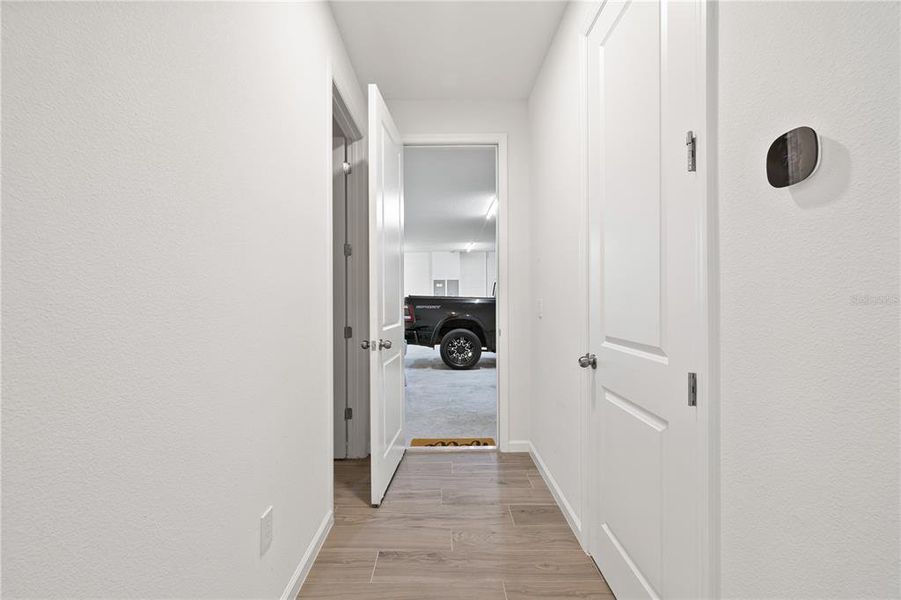 Spacious, unfurnished interior of a new home in , Winter Garden (Image 64).