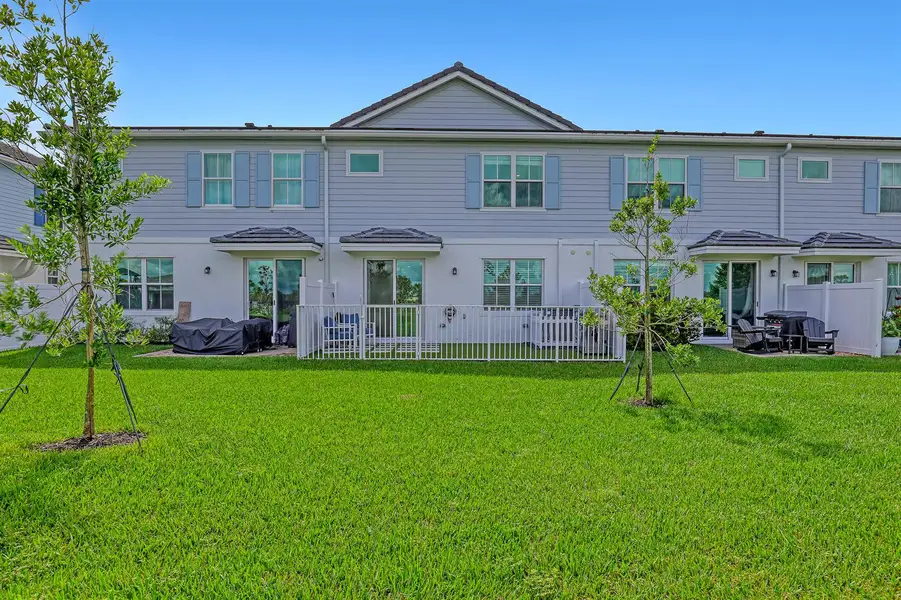137 SE Birch (42)