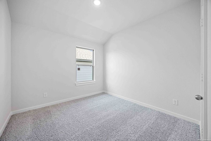 Spacious, unfurnished interior of a new home in Timber Creek, San Antonio (Image 14). Spacious, unfurnished interior of a new home in Timber Creek, San Antonio (Image 14).