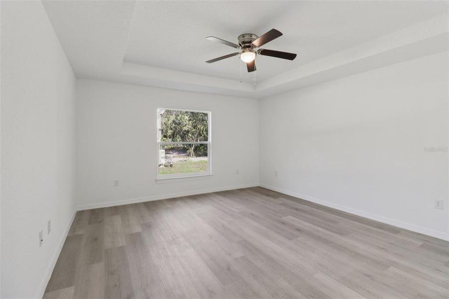 Spacious, unfurnished interior of a new home in , Ocklawaha (Image 24).