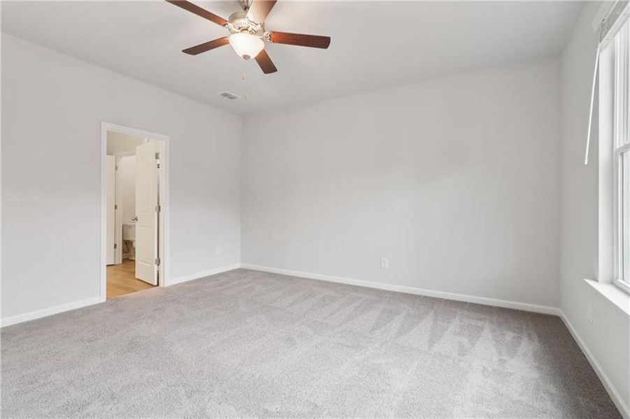 Spacious, unfurnished interior of a new home in Abbotts Crossing, Conyers (Image 24).