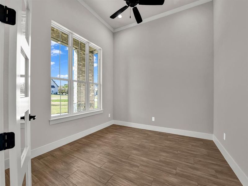 Spacious, unfurnished interior of a new home in , Weatherford (Image 18).
