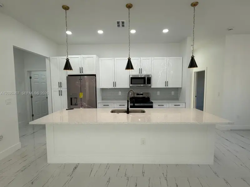 Furnished interior view inside a new home in , Lehigh Acres (Image 5).