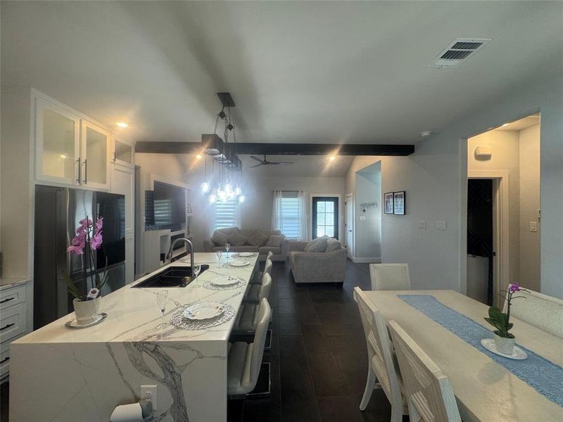 Furnished interior view inside a new home in , Alvarado (Image 19).