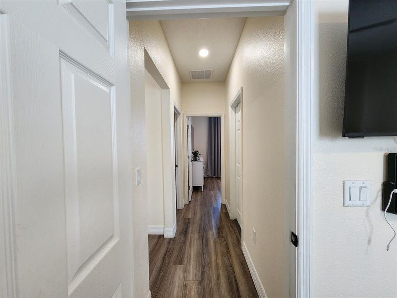 Spacious, unfurnished interior of a new home in , Ocala (Image 22).