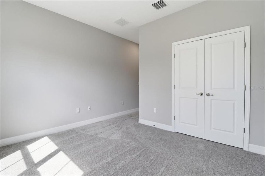 Spacious, unfurnished interior of a new home in , Ocala (Image 37).