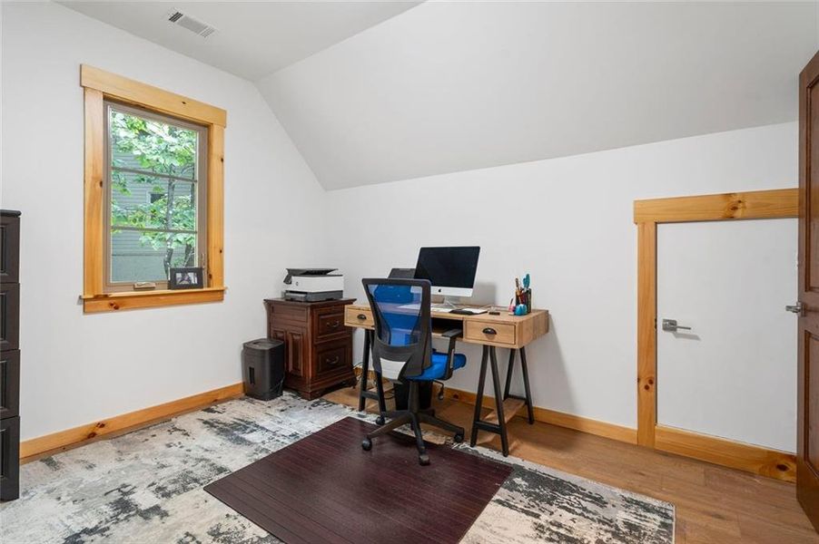 Furnished interior view inside a new home in , Jasper (Image 37).