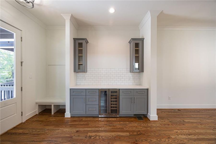 Furnished interior view inside a new home in , Atlanta (Image 4).