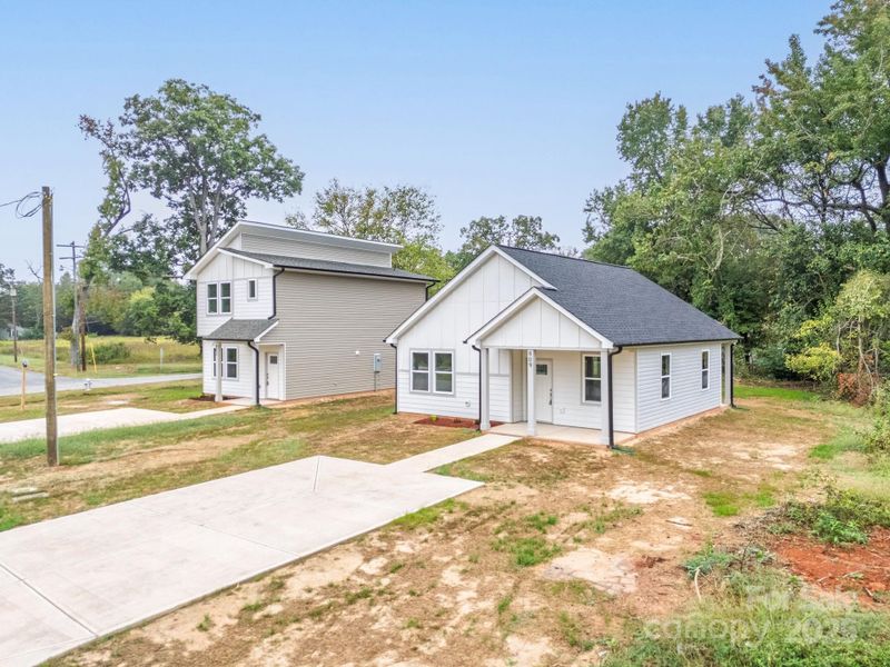 Image 38 of a home in .