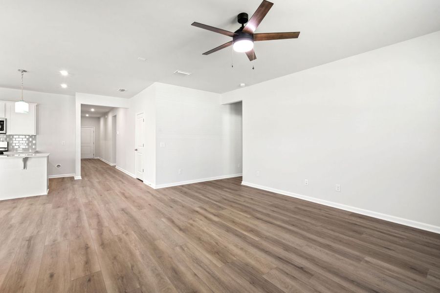 Spacious, unfurnished interior of a new home in Heartwood, Richmond Hill (Image 24). Spacious, unfurnished interior of a new home in Heartwood, Richmond Hill (Image 24).