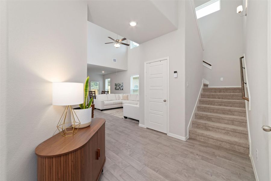 Furnished interior view inside a new home in Rosehill Meadow, Tomball (Image 25). Furnished interior view inside a new home in Rosehill Meadow, Tomball (Image 25).