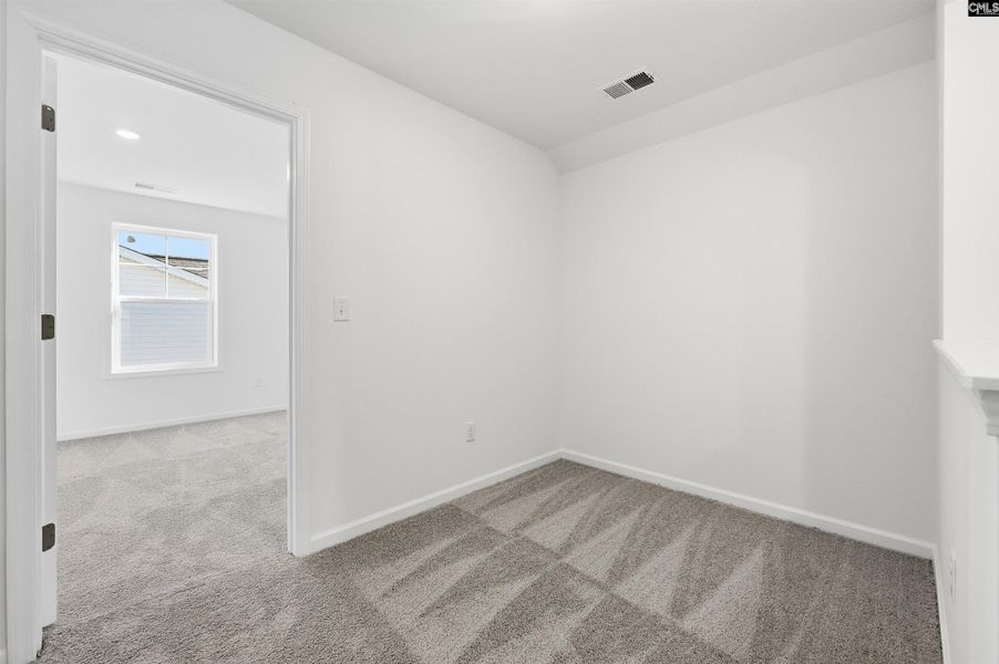 Spacious, unfurnished interior of a new home in Bickley Station, Irmo (Image 14).