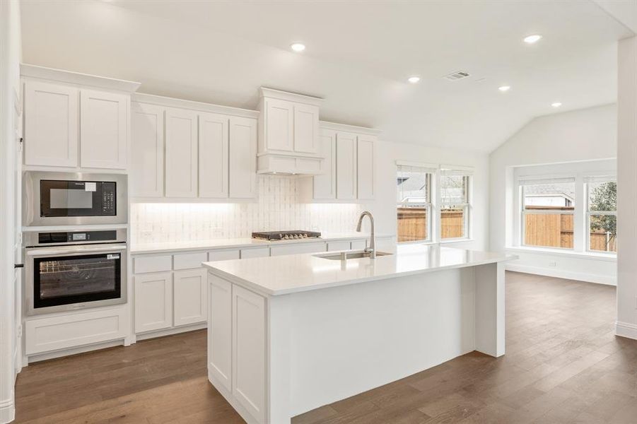 Furnished interior view inside a new home in Creekview Meadows, Pilot Point (Image 7). Furnished interior view inside a new home in Creekview Meadows, Pilot Point (Image 7).