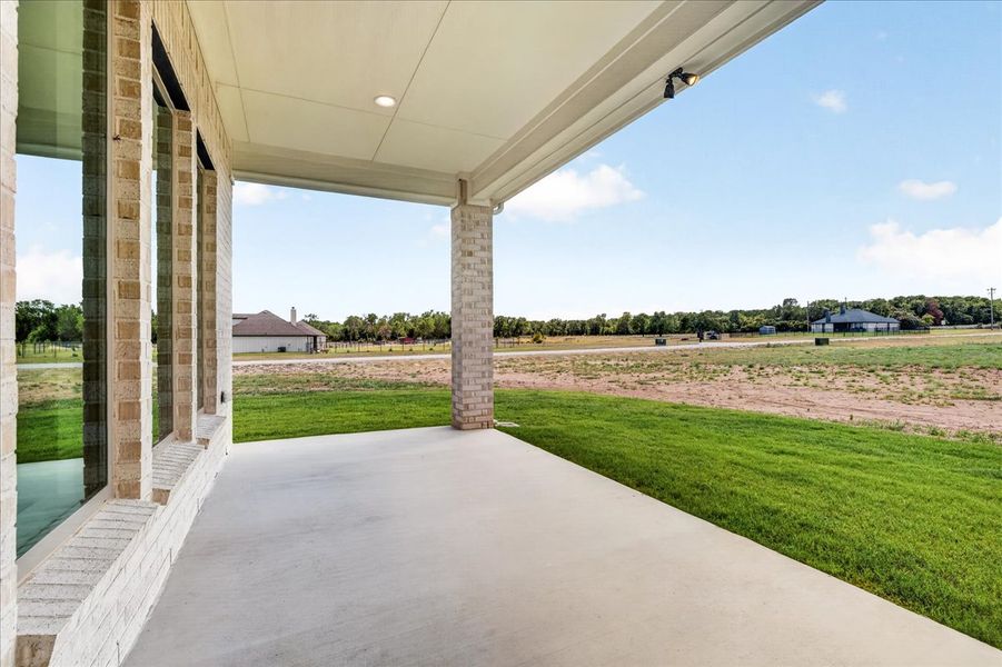 Exterior details and patio area of a home in Taylor Ranch, Springtown (Image 3).