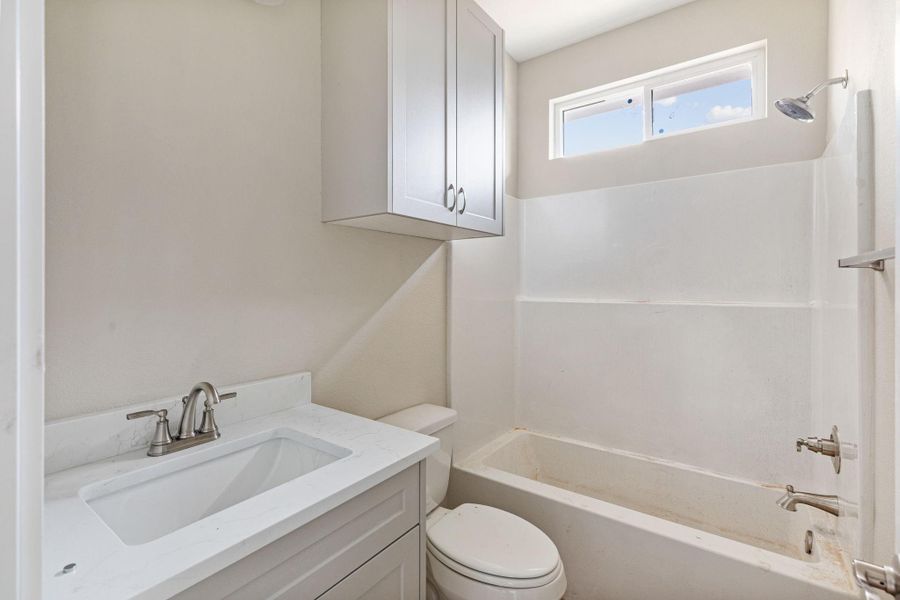 Furnished interior view inside a new home in , Bryan (Image 24).