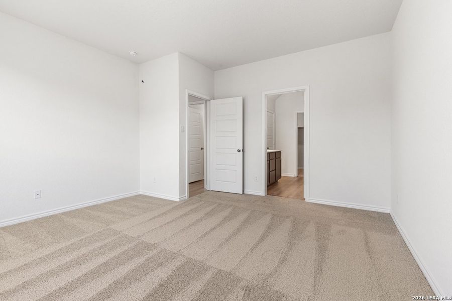 Spacious, unfurnished interior of a new home in Knox Ridge, Converse (Image 17).