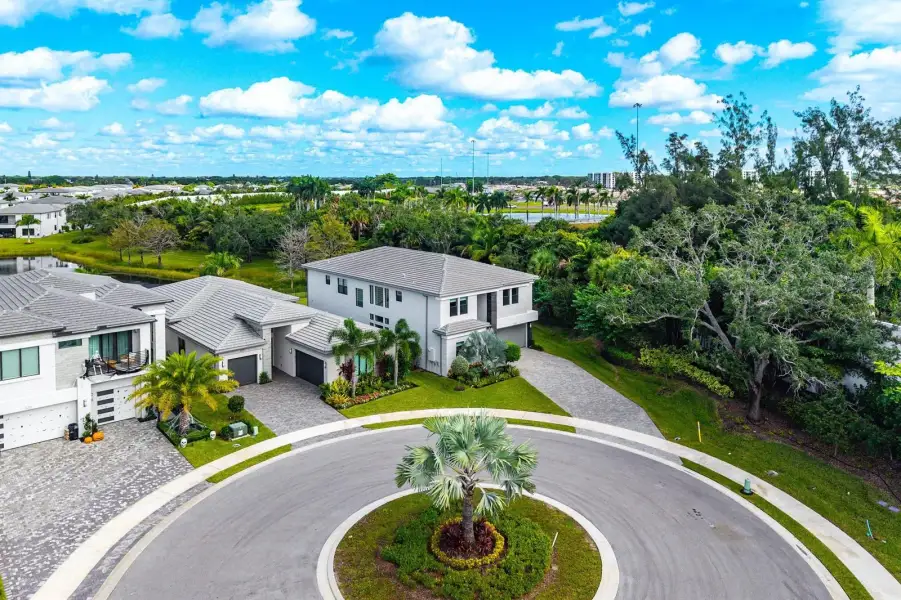 055-8209EssexCountryClubDrive-BocaRaton-