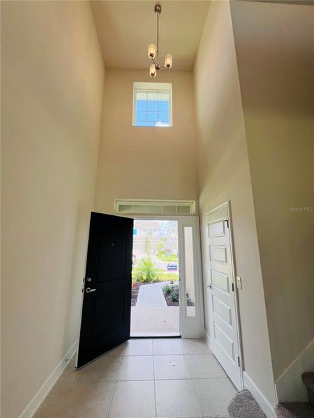 Spacious, unfurnished interior of a new home in Harmony Central, St. Cloud (Image 6).