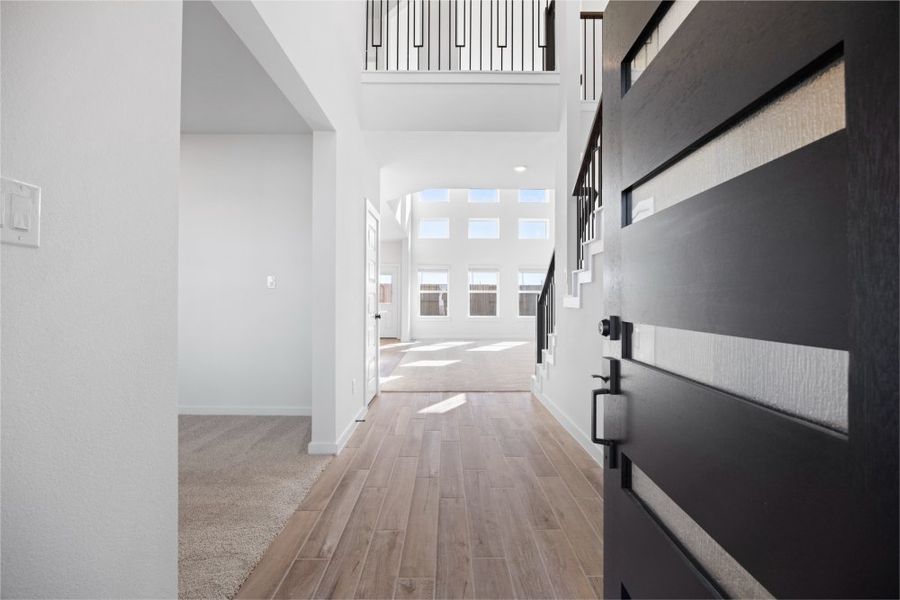 Spacious, unfurnished interior of a new home in Ashland, Houston (Image 20).