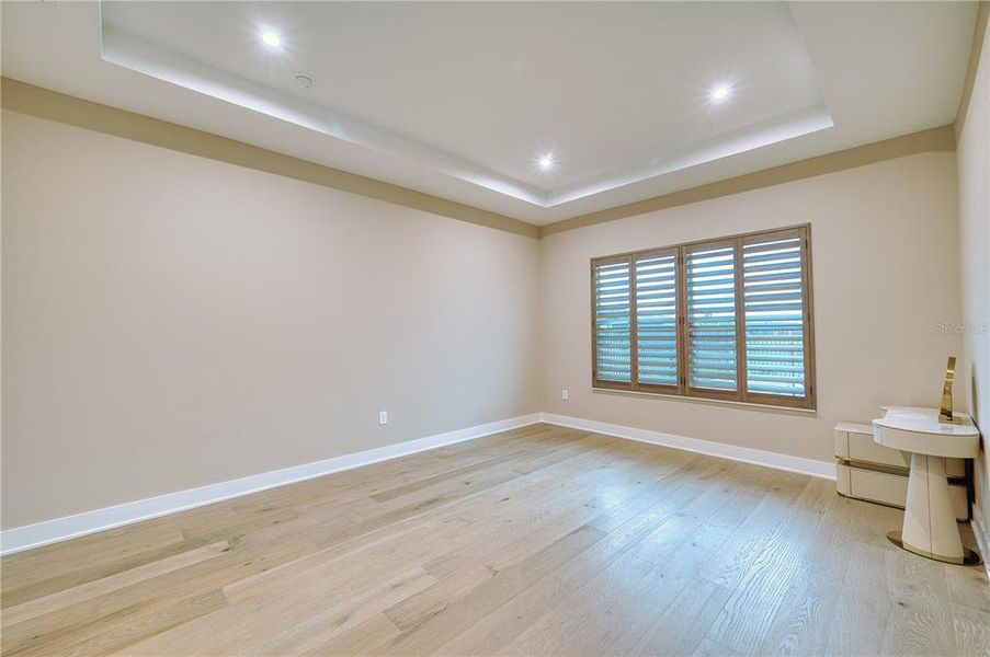 Spacious, unfurnished interior of a new home in , Sarasota (Image 16). Spacious, unfurnished interior of a new home in , Sarasota (Image 16).