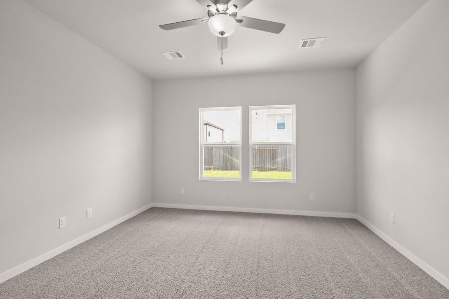Spacious, unfurnished interior of a new home in Caney Mills, Cut and Shoot (Image 14).