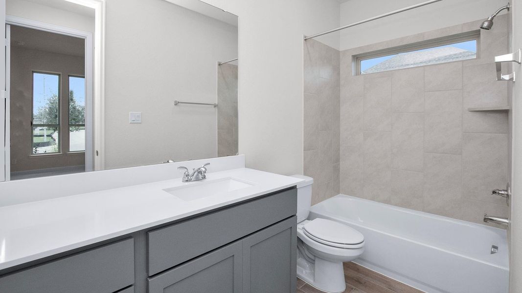 Furnished interior view inside a new home in Everly 45', Hockley (Image 11).