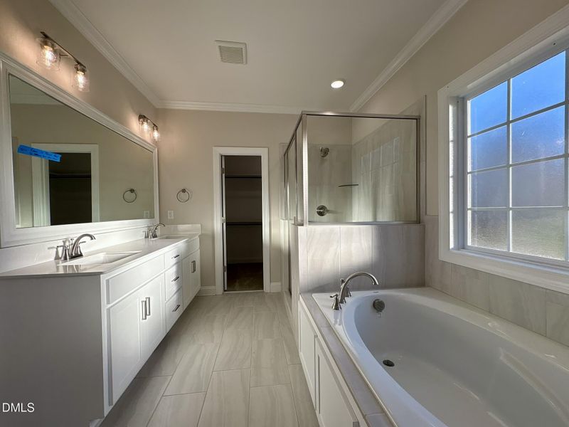 a6a50294-cc7a-4bbc-b996-961f5d8f21bf