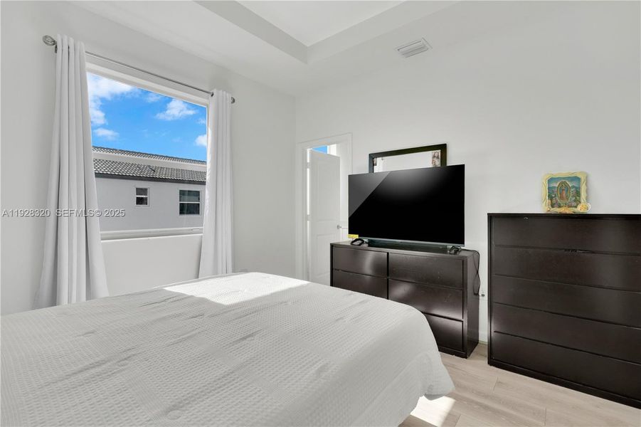 Furnished interior view inside a new home in , Homestead (Image 20).