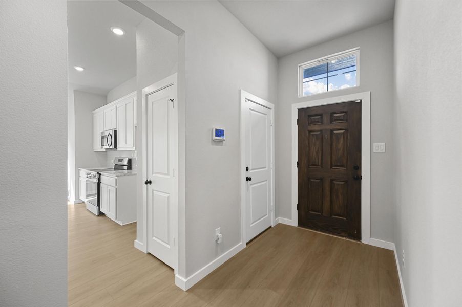 Representative unfurnished interior of a home built from the Hanover by Cheldan Homes in Sunset Ridge, Keene (Image 77). Representative unfurnished interior of a home built from the Hanover by Cheldan Homes in Sunset Ridge, Keene (Image 77).