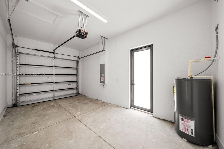 Spacious, unfurnished interior of a new home in , Lehigh Acres (Image 14). Spacious, unfurnished interior of a new home in , Lehigh Acres (Image 14).