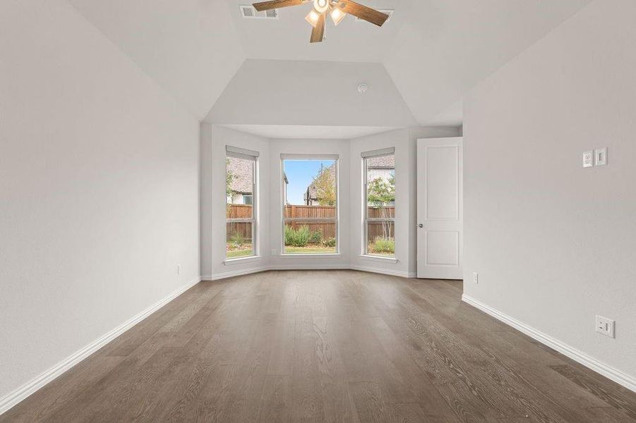 Spacious, unfurnished interior of a new home in , Prosper (Image 26).