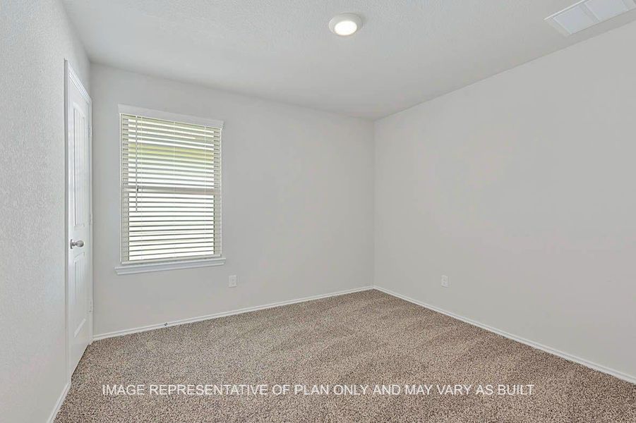 Spacious, unfurnished interior of a new home in Pleasant Hill, Bryan (Image 11).