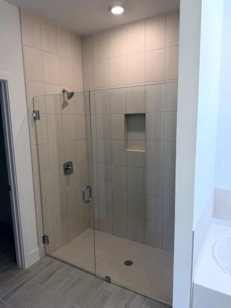 lot 16 primary shower lot 16 primary shower