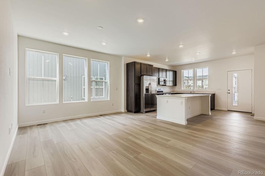 Spacious, unfurnished interior of a new home in Sky Ranch: Parkside Collection, Watkins (Image 9).