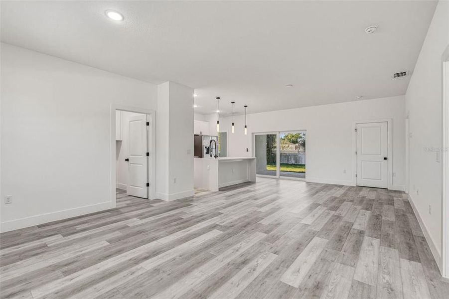 Spacious, unfurnished interior of a new home in , North Port (Image 16).